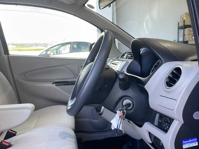 三菱 ｅＫワゴン M 富山県 2014(平26)年 2.9万km サクラピンクメタリック 禁煙車/4WD/純正CDオーディオ/ヘッドライトレベライザー/横滑り防止/シートヒーター/キーレス/タッチパネル式オートエアコン/アイドリングストップ/サマータイヤ積込み/純正ドアバイザー/純正フロアマット