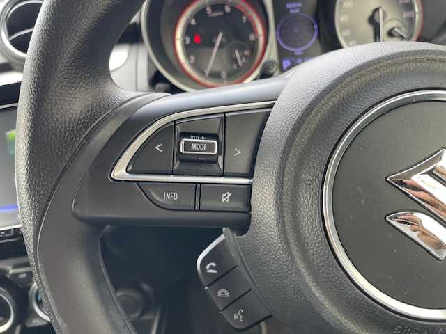 スズキ スイフト XG 佐賀県 2020(令2)年 5.4万km フレイムオレンジパールメタリック/ブラック2トーンルーフ ワンオーナー/クルーズコントロール/ドライブレコーダー/ETCビルトイン/レーンキープアシスト/横滑り防止装置/衝突被害軽減システム/USB入力端子/シートヒーター/コーナーセンサー/エアバッグダブル＋サイド/カーテンエアバッグ/バックカメラ/フルセグテレビ/Bluetooth接続/パーキングセンサー/オートライト/オートマチックハイビーム/純正アルミホイール/純正フロアマット/スマートキー/スペアキー