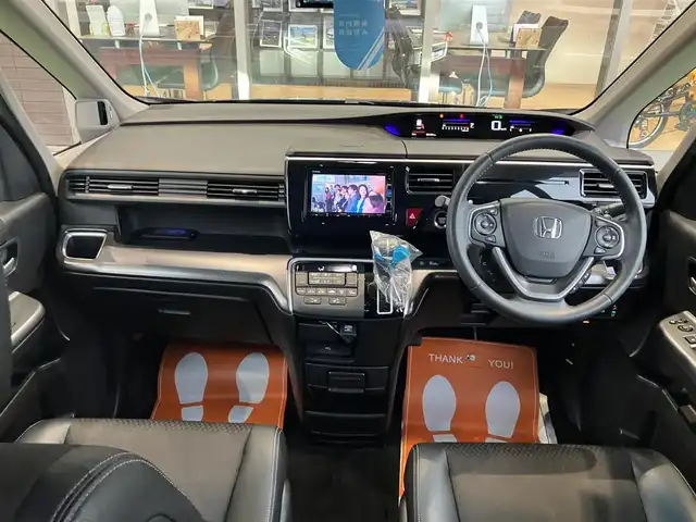 ホンダ ステップワゴン スパーダ クルスピセンシング 神奈川県 2018(平30)年 5.2万km プレミアムスパイスパープルP ワンオーナー/フィリップダウンモニター/わくわくゲート/ホンダセンシング/純正SDナビ/（フルセグ・bluetooth・CD・DVD)/ビルトインETC/両側パワースライドドア/ウォークスルー/セカンドシートサンバイザー/スマートキー×2/電格ミラー/LEDヘッドライト/保証書/取扱説明書