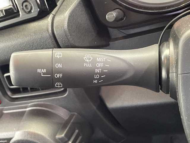 スズキ ジムニー XG 栃木県 2022(令4)年 1.2万km ジャングルグリーン ターボ/パートタイム4WD/純正8インチナビ(CN-RZ875)/(フルセグTV・Bluetooth・CD・DVD・SD・USB)/前方ドライブレコーダー/ETC/ダウンヒルアシストコントロール/ハロゲンヘッドランプ/オートライト/フロントフォグランプ(黄色)/リモコンキー/スペアキー/背面タイヤ/純正フロアマット/フルフラットシート