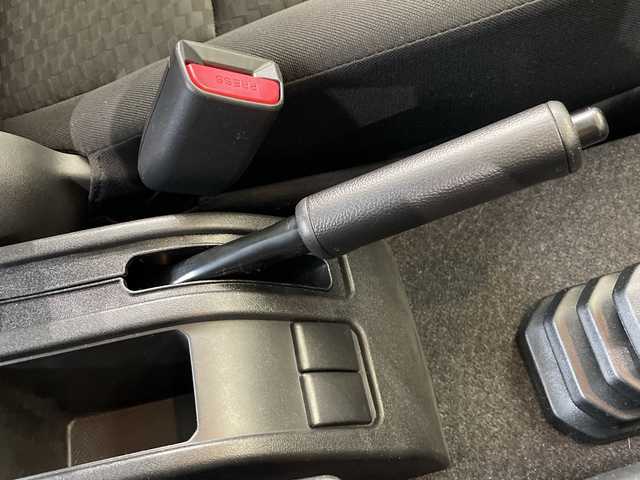 スズキ ジムニー XG 栃木県 2022(令4)年 1.2万km ジャングルグリーン ターボ/パートタイム4WD/純正8インチナビ(CN-RZ875)/(フルセグTV・Bluetooth・CD・DVD・SD・USB)/前方ドライブレコーダー/ETC/ダウンヒルアシストコントロール/ハロゲンヘッドランプ/オートライト/フロントフォグランプ(黄色)/リモコンキー/スペアキー/背面タイヤ/純正フロアマット/フルフラットシート