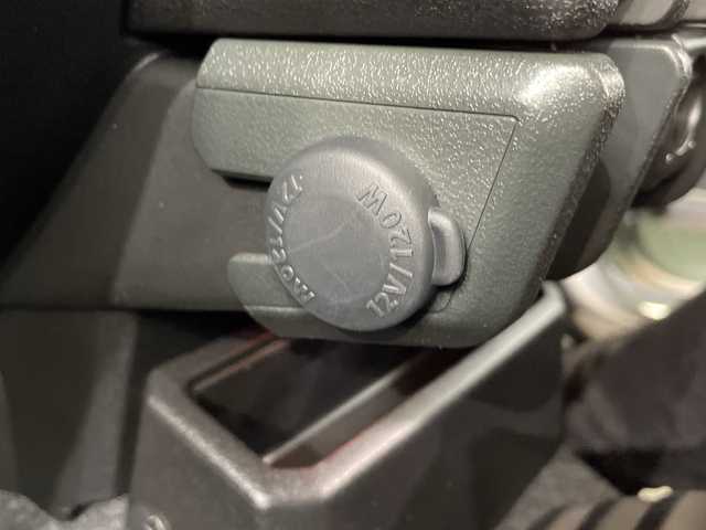 スズキ ジムニー XG 栃木県 2022(令4)年 1.2万km ジャングルグリーン ターボ/パートタイム4WD/純正8インチナビ(CN-RZ875)/(フルセグTV・Bluetooth・CD・DVD・SD・USB)/前方ドライブレコーダー/ETC/ダウンヒルアシストコントロール/ハロゲンヘッドランプ/オートライト/フロントフォグランプ(黄色)/リモコンキー/スペアキー/背面タイヤ/純正フロアマット/フルフラットシート