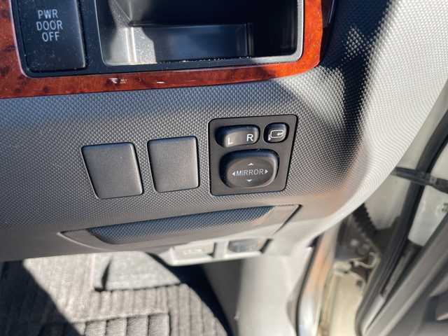 トヨタ エスティマ アエラス Gエディション 神奈川県 2011(平23)年 4.1万km ホワイトパールクリスタルシャイン ツインムーンルーフ/純正HDDナビゲーション【NHZN-W60G】/純正フリップダウンモニター【V9T-R59C　３TV26】/フルセグ　CD DVD　HDD　AM FM　AUX SD/バックカメラ/両側電動スライドドア/クルーズコントロール/純正ビルトインETC/木目調/革コンビステアリング/リアクーラー/プッシュスタート/スマートキー/HIDヘッドランプ/フロントフォグランプ/オートラート/純正サイド/リアスポイラー/純正１７インチアルミホイール/電格ウインカーミラー