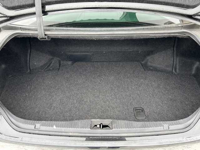 トヨタ クラウン ハイブリッド アスリートS 道東・釧路十勝 2013(平25)年 12.3万km プレシャスブラックパール 寒冷地仕様/純正ナビ/　　（DVD/CD/フルセグTV/Bluetooth）/バックカメラ/クルーズコントロール/前席パワーシート/前席シートヒーター/ハンドルヒーター/HIDヘッドライト/フォグライト/ミラーヒーター/ウィンカーミラー/電動格納ミラー/革巻きステアリング/ステアリングリモコン/横滑り防止装置/コーナーセンサー/ドライブレコーダー/電動チルト＆テレスコピックステアリング/純正ドアバイザー/純正フロアマット/ディーラー記録簿 H30/R2/4/6/スマートキー/エンジンプッシュスタート/スペアキー/取扱説明書/保証書/純正17インチアルミホイール/夏タイヤ積み込み /　　（215/55R17、5mm、純正AW）