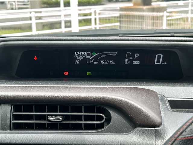 トヨタ アクア G 岡山県 2015(平27)年 16.3万km クールソーダメタリック 純正ナビＮＳＣＰ－Ｗ６４　ＢＴ／ＣＤ／フルセグ　バックカメラ　シートヒーター　クルコン　セルスター製レーダーＡＲ－１２１ＲＡ　ドラレコ　ＥＴＣ　ＡＡＣ　ＬＥＤ　スマートキー　純正フロアマット　社外ＡＷ