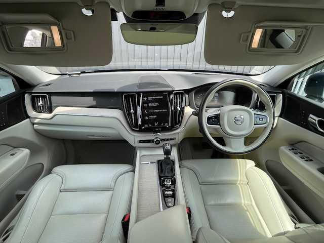 ボルボ ＸＣ６０ D4 AWD インスクリプション 青森県 2019(令1)年 6.2万km 青Ｍ パノラマサンルーフ/harman/kardon/ヘッドアップディスプレイ/運転席マッサージシート/前後ドラレコ/パワーバックドア（スマート）/ベージュ革シート/前席パワーシート・シートメモリー/前後席シートヒーター/純正ナビ（CD BT フルセグTV）/AppleCarPlay、Androidauto/360度カメラ/前後コーナーセンサー/ETC/ACC/City Safety/レーンキープ/BLIS/LED/フォグ/保証書、取説/スペアキー