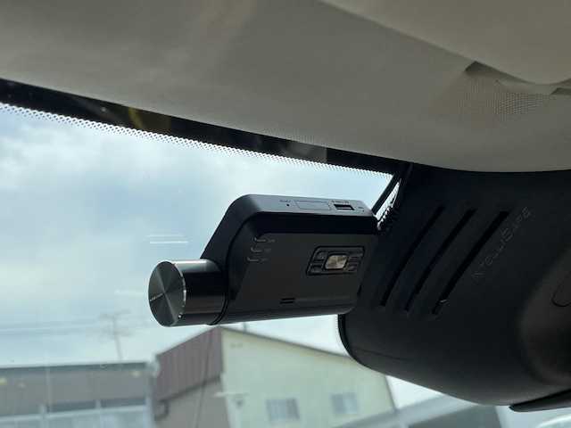ボルボ ＸＣ６０ D4 AWD インスクリプション 青森県 2019(令1)年 6.2万km 青Ｍ パノラマサンルーフ/harman/kardon/ヘッドアップディスプレイ/運転席マッサージシート/前後ドラレコ/パワーバックドア（スマート）/ベージュ革シート/前席パワーシート・シートメモリー/前後席シートヒーター/純正ナビ（CD BT フルセグTV）/AppleCarPlay、Androidauto/360度カメラ/前後コーナーセンサー/ETC/ACC/City Safety/レーンキープ/BLIS/LED/フォグ/保証書、取説/スペアキー