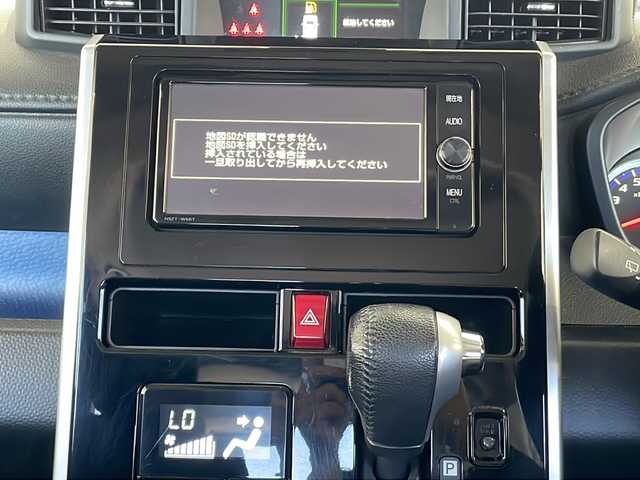 トヨタ タンク カスタムG S 富山県 2018(平30)年 4.1万km パールホワイトⅢ ワンオーナー/純正SDナビ/地デジTV/Bluetooth/CD/DVD/ETC/スマートアシストII/・衝突警報機能/・ 衝突回避支援ブレーキ機能/・車線逸脱警報機能/・誤発進抑制機能/・先行車発進お知らせ機能/両側パワースライドドア/前席シートヒーター/AAC/アイドリングストップ/横滑り防止装置/プッシュスタート/スマートキー/革巻ステアリング/純正ドアバイザー/純正フロアマット/純正スカッフプレード/取説書/ナビ取説書/保証書/スペアキー