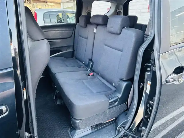 トヨタ シエンタ G 岡山県 2017(平29)年 13.2万km ブラックマイカ (株)IDOMが運営する【じしゃロン岡山店】の自社ローン専用車両です。こちらは現金またはオートローンご利用時の価格です。 自社ローンご希望の方は別途その旨お申し付け下さい/・プッシュスタート/・純正ナビ（TV、CD/DVD/BT）/・両側パワスラ/・ETC/・バックカメラ