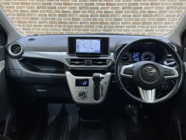 ダイハツ キャスト アクティバ G ターボ SAⅡ 岩手県 2015(平27)年 9.4万km フレッシュグリーンM ４WD/ターボ/カーボン調ホワイトデザインフィルムトップ/スマートアシスト２/衝突回避支援ブレーキ/車線逸脱警報/誤発進抑制機能/先行車発信お知らせ機能/ダウンヒルアシスト/横滑り防止装置/アイドリングストップ/オートエアコン/オートライト/LEDヘッドライト/LEDフォグライト/KENWOODナビ/バックカメラ/ETC/エンジンスターター/純正アルミホイール