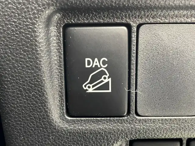 ダイハツ キャスト アクティバ G ターボ SAⅡ 岩手県 2015(平27)年 9.4万km フレッシュグリーンM ４WD/ターボ/カーボン調ホワイトデザインフィルムトップ/スマートアシスト２/衝突回避支援ブレーキ/車線逸脱警報/誤発進抑制機能/先行車発信お知らせ機能/ダウンヒルアシスト/横滑り防止装置/アイドリングストップ/オートエアコン/オートライト/LEDヘッドライト/LEDフォグライト/KENWOODナビ/バックカメラ/ETC/エンジンスターター/純正アルミホイール