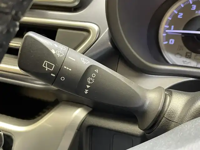 ダイハツ キャスト アクティバ G ターボ SAⅡ 岩手県 2015(平27)年 9.4万km フレッシュグリーンM ４WD/ターボ/カーボン調ホワイトデザインフィルムトップ/スマートアシスト２/衝突回避支援ブレーキ/車線逸脱警報/誤発進抑制機能/先行車発信お知らせ機能/ダウンヒルアシスト/横滑り防止装置/アイドリングストップ/オートエアコン/オートライト/LEDヘッドライト/LEDフォグライト/KENWOODナビ/バックカメラ/ETC/エンジンスターター/純正アルミホイール