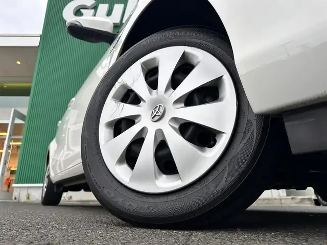 トヨタ アクア S 宮城県 2014(平26)年 8.2万km スーパーホワイトⅡ 社外ナビ（MDV-D708BTW）/・CD/DVD/・Bluetooth/・フルセグTV/前後ドライブレコーダー/ETC/キーレスエントリー（リモコンキー）/ヘッドライトレベライザー/電動格納ミラー/フロアマット/Wエアバッグ