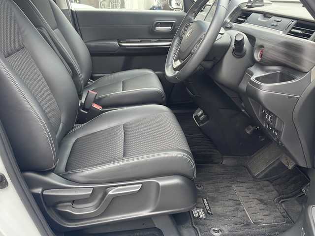 ホンダ フリード＋ ハイブリット G ホンダセンシング 東京都 2020(令2)年 3.7万km プラチナホワイトパール ワンオーナー/純正メモリナビ/（フルセグ/BT/CD/DVD/FM/AM）/アダプティブクルーズコントロール/車線維持支援システム/衝突軽減ブレーキ/誤発進抑制機能/両側パワースライドドア/コーナーセンサー/ハーフレザーシート/シートヒーター（D/N）/ミラーヒーター/スマートキー/ドライブレコーダー（前後）/ETC