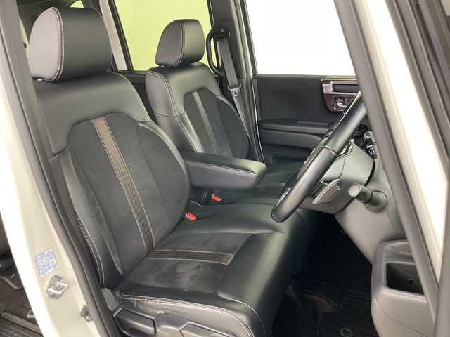 ホンダ Ｎ ＢＯＸ カスタム G L ターボ ホンダセンシング 道央・札幌 2018(平30)年 4.7万km プラチナホワイトパール ・4WD/・純正8インチナビ&CD&DVD&SD&BT&TV/・両側パワースライドドア/・バックカメラ/・ホンダセンシング/・レーダークルーズコントロール/・コーナーセンサー/・純正ドライブレコーダー/・ビルトインETC/・前席シートヒーター/・ハーフレザーシート/・電動格納ミラー/・ドアミラーヒーター/・LEDヘッドライト/・オートライト/・オートマチックハイビーム/・スマートキー/・純正エンジンスターター