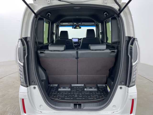 ホンダ Ｎ ＢＯＸ カスタム G L ターボ ホンダセンシング 道央・札幌 2018(平30)年 4.7万km プラチナホワイトパール ・4WD/・純正8インチナビ&CD&DVD&SD&BT&TV/・両側パワースライドドア/・バックカメラ/・ホンダセンシング/・レーダークルーズコントロール/・コーナーセンサー/・純正ドライブレコーダー/・ビルトインETC/・前席シートヒーター/・ハーフレザーシート/・電動格納ミラー/・ドアミラーヒーター/・LEDヘッドライト/・オートライト/・オートマチックハイビーム/・スマートキー/・純正エンジンスターター