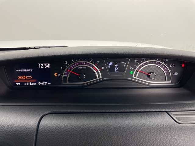 ホンダ Ｎ ＢＯＸ カスタム G L ターボ ホンダセンシング 道央・札幌 2018(平30)年 4.7万km プラチナホワイトパール ・4WD/・純正8インチナビ&CD&DVD&SD&BT&TV/・両側パワースライドドア/・バックカメラ/・ホンダセンシング/・レーダークルーズコントロール/・コーナーセンサー/・純正ドライブレコーダー/・ビルトインETC/・前席シートヒーター/・ハーフレザーシート/・電動格納ミラー/・ドアミラーヒーター/・LEDヘッドライト/・オートライト/・オートマチックハイビーム/・スマートキー/・純正エンジンスターター