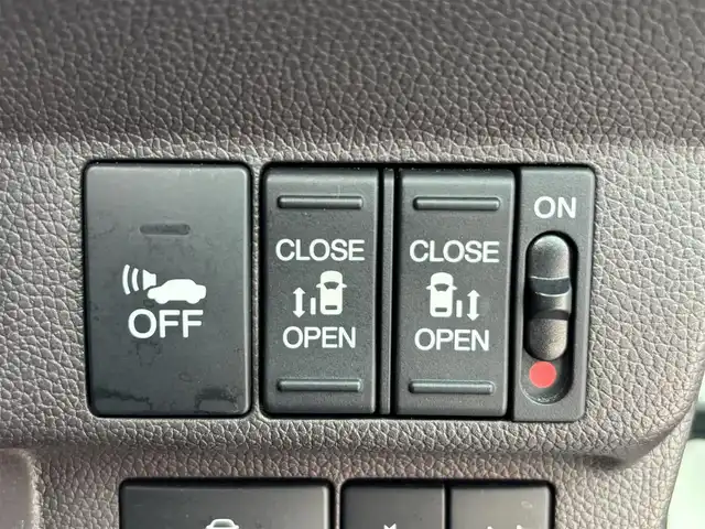 ホンダ フリード ハイブリット G ホンダセンシング 福岡県 2016(平28)年 9.2万km ホワイトオーキッドパール プッシュスタートボタン/スマートキー/クルーズコントロール/前方ドライブレコーダー/純正フロアマット/両側パワースライドドア/LEDヘッドライト/衝突軽減ブレーキ/Bluetoothオーディオ/バックカメラ/純正フロアマット