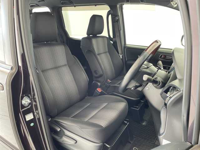 トヨタ ノア Si 愛知県 2017(平29)年 5.1万km ボルドーマイカメタリック ALPINE11型ナビ/片側パワースライド/レーダークルーズコントロール/バックカメラ/純正アルミホイール/LEDヘッドライト/レーンキープアシスト/オートマチックハイビーム/ドライブレコーダー/衝突軽減システム/フルセグ/CD DVD/Bluetooth/ステアリングスイッチ/スマートキー/プッシュスタート