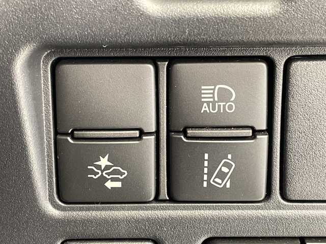 トヨタ ノア Si 愛知県 2017(平29)年 5.1万km ボルドーマイカメタリック ALPINE11型ナビ/片側パワースライド/レーダークルーズコントロール/バックカメラ/純正アルミホイール/LEDヘッドライト/レーンキープアシスト/オートマチックハイビーム/ドライブレコーダー/衝突軽減システム/フルセグ/CD DVD/Bluetooth/ステアリングスイッチ/スマートキー/プッシュスタート