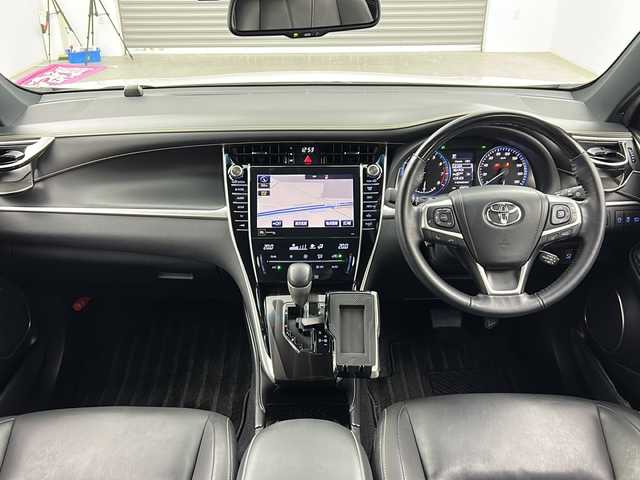 トヨタ ハリアー プログレス 三重県 2019(平31)年 4.5万km ホワイトパールクリスタルシャイン 禁煙車/純正9インチナビ/・Bluetooth・フルセグ・CD/DVD・USB/JBLサウンド/TRDフルエアロ/全方位カメラ/前方ドラレコ/トヨタセーフティセンス/・プリクラッシュセーフティシステム/・レーダークルーズコントロール/デュアルオートAC/MTモード付AT/ウッドコンビステアリング/パワーバックドア/パワーシート/ハーフレザーシート/ビルドインETC２．０/100V電源