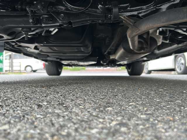 トヨタ ハリアー プログレス 大阪府 2019(平31)年 4.5万km ホワイトパールクリスタルシャイン 禁煙車/TRDエアロ/JBLサウンド/ハーフレザーシート/純正9インチナビ（Bluetooth・フルセグ・CD/DVD・USB）/全方位カメラ/ビルトインETC2.0/前方ドラレコ/パワーバックドア/LEDヘッドライト/クリアランスソナー/トヨタセーフティセンス/・プリクラッシュセーフティシステム/・レーダークルーズコントロール/ウッドコンビステアリング/100V電源/プッシュスタート/スマートキー/保証書付整備手帳/取扱説明書