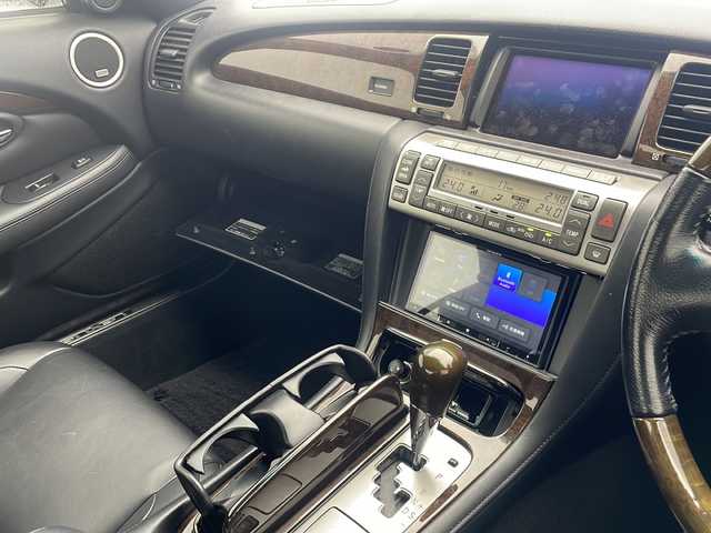 レクサス ＳＣ 430 沖縄県 2006(平18)年 11.6万km ブラキッシュレッドマイカ 社外ナビ(AVCI-RZ821-D)/（AM／FM／IPOD／BT）/フルセグTV　/横滑り防止装置/盗難防止装置　/本革シート　/マークレビンソン　/ビルトインＥＴＣ　/ＡＦＳ　/クルーズコントロール/オートエアコン/オートライト　/シートメモリー/純正１８インチアルミホイール　/純正フロアマット/バックカメラ/パワーステアリング/パワーウィンドウ/オープンカー/MTモード付AT