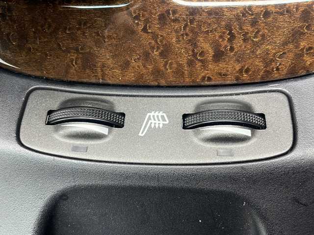 レクサス ＳＣ 430 沖縄県 2006(平18)年 11.6万km ブラキッシュレッドマイカ 社外ナビ(AVCI-RZ821-D)/（AM／FM／IPOD／BT）/フルセグTV　/横滑り防止装置/盗難防止装置　/本革シート　/マークレビンソン　/ビルトインＥＴＣ　/ＡＦＳ　/クルーズコントロール/オートエアコン/オートライト　/シートメモリー/純正１８インチアルミホイール　/純正フロアマット/バックカメラ/パワーステアリング/パワーウィンドウ/オープンカー/MTモード付AT