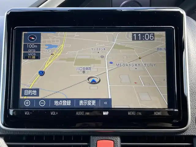 トヨタ ヴォクシー ZS 煌Ⅱ 静岡県 2020(令2)年 1.1万km ホワイトパールクリスタルシャイン セーフティセンス/純正9型SDナビ（NSZT-Y68T）/   AM FM CD DVD Bluetooth SD SDREC/フルセグTV/バックカメラ/ETC/純正12.1型後席ディスプレイ/両側パワースライドドア/クルーズコントロール/前後クリアランスソナー/LEDヘッドライト/ウォークスルー/リアロールサンシェード/純正フロアマット/純正アルミホイール/スマートキー×2本/ドライブレコーダー