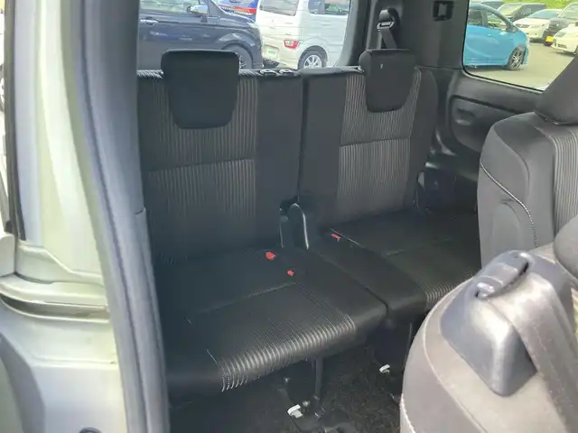 トヨタ ヴォクシー ZS 煌Ⅱ 静岡県 2020(令2)年 1.1万km ホワイトパールクリスタルシャイン セーフティセンス/純正9型SDナビ（NSZT-Y68T）/   AM FM CD DVD Bluetooth SD SDREC/フルセグTV/バックカメラ/ETC/純正12.1型後席ディスプレイ/両側パワースライドドア/クルーズコントロール/前後クリアランスソナー/LEDヘッドライト/ウォークスルー/リアロールサンシェード/純正フロアマット/純正アルミホイール/スマートキー×2本/ドライブレコーダー