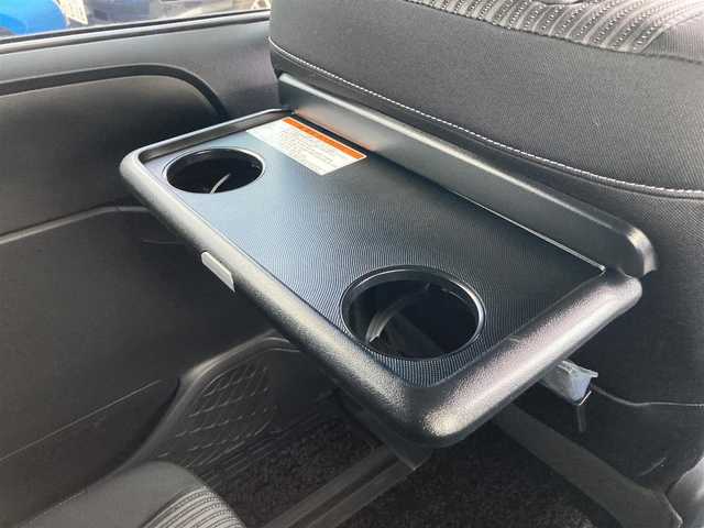 トヨタ ヴォクシー ZS 煌Ⅱ 静岡県 2020(令2)年 1.1万km ホワイトパールクリスタルシャイン セーフティセンス/純正9型SDナビ（NSZT-Y68T）/   AM FM CD DVD Bluetooth SD SDREC/フルセグTV/バックカメラ/ETC/純正12.1型後席ディスプレイ/両側パワースライドドア/クルーズコントロール/前後クリアランスソナー/LEDヘッドライト/ウォークスルー/リアロールサンシェード/純正フロアマット/純正アルミホイール/スマートキー×2本/ドライブレコーダー