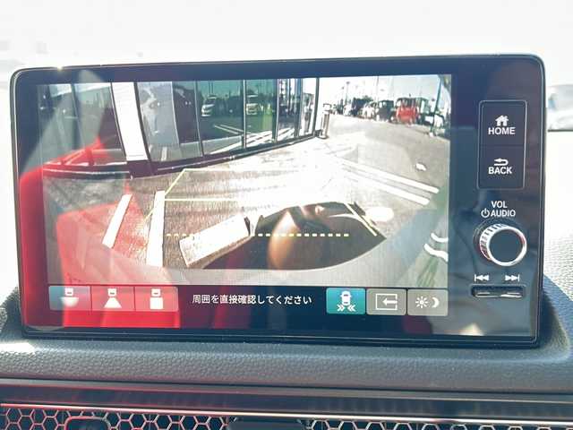 ホンダ シビック タイプR 岐阜県 2024(令6)年 0.7万km チャンピオンシップホワイト 登録時走行距離7069km/ワンオーナー/純正ディスプレイオーディオ/フルセグテレビ/バックカメラ/Blue tooth・USB入力端子/ビルトインＥＴＣ２．０/ホンダセンシング/衝突軽減ブレーキ（CMBS）/歩行者事故低減ステアリング/路外逸脱抑制機能/車線維持支援システム（LKAS）/先行車発進お知らせ機能/標識認識機能/ブラインドスポットモニター/ＬＥＤヘッドライト/オートライト/コーナーセンサー前後/ドライブレコーダー前後/レーダークルーズコントロール/レーンキープアシスト/横滑り防止装置/レーダー探知機/純正19アルミホイール/EBD（電子制御制動力配分システム）付ABS /運転席用＆助手席用i-SRSエアバッグシステム/カーテンエアバッグ/布系シート/フルフラットシート/純正フロアマット/プッシュスタート/スマートキー/６ＭＴ/ホンダカーボンリアスポイラー