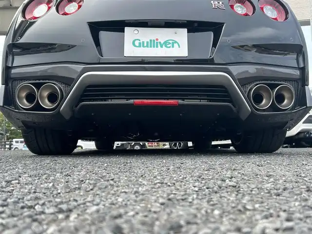 日産 ＧＴ－Ｒ ブラックエディション 埼玉県 2020(令2)年 0.1万km メテオフレークブラックパール ・登録時走行距離566KM/・ガレージ保管　禁煙車/・ディーラー点検記録R２：４：５年有　/・赤/黒コンビレカロレザーシート　/・シートヒーター/・パワーシート/・純正ナビフルセグTV　アップカープレイ　/・バックカメラ　/・ETC　/・BOSEサウンド　/・ブレンボブレーキキャリパー/・PVガラス/・パドルシフト/・クルーズコントロール/・360°ドライブレコーダー/・F255/40ZR20/・R285/35ZRF20/・保証書