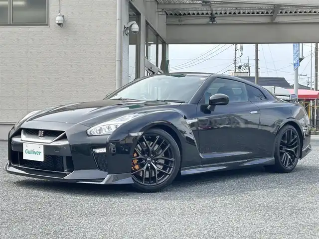 日産 ＧＴ－Ｒ ブラックエディション 埼玉県 2020(令2)年 0.1万km メテオフレークブラックパール ・登録時走行距離566KM/・ガレージ保管　禁煙車/・ディーラー点検記録R２：４：５年有　/・赤/黒コンビレカロレザーシート　/・シートヒーター/・パワーシート/・純正ナビフルセグTV　アップカープレイ　/・バックカメラ　/・ETC　/・BOSEサウンド　/・ブレンボブレーキキャリパー/・PVガラス/・パドルシフト/・クルーズコントロール/・360°ドライブレコーダー/・F255/40ZR20/・R285/35ZRF20/・保証書