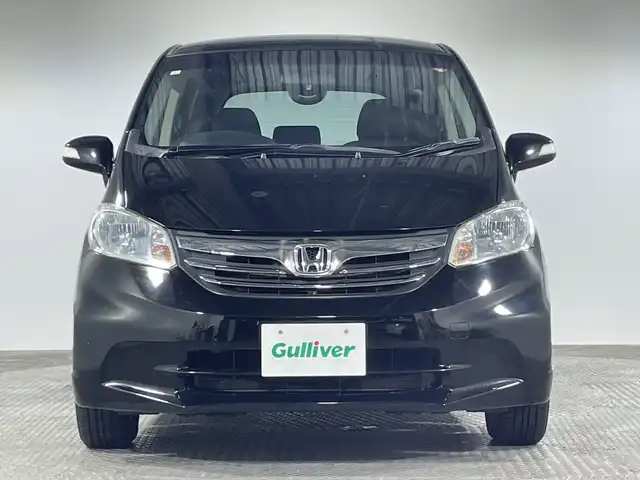 ホンダ フリード G ジャストセレクション 神奈川県 2013(平25)年 3万km プレミアムスパークルブラックパール 社外9型メモリーナビゲーション【AVN-ZX02i】/フルセグ　SD　CD DVD/フリップダウンモニター/両側電動スライドドア/シートリフター/社外ETC/プッシュスタート/スマートキー/社外15インチアルミホイール/HIDヘッドライト/オートライト/スペアキー