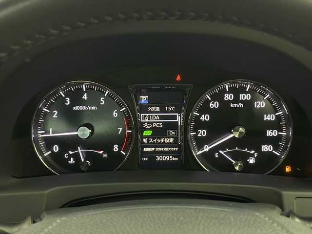 トヨタ クラウン ロイヤル ロイヤルサルーン i－Four 栃木県 2016(平28)年 3万km ブラック ワンオーナー/4WD/純正SDナビ/・CD/DVD/BD/BT/AUX/フルセグTV/バックカメラ/社外AW付冬タイヤ車載/プリクラッシュセーフティシステム/レーダークルーズコントロール/レーンキープアシスト/前席パワーシート/ビルトインETC/LEDヘッドライト/オートマチックハイビーム/フォグランプ/革巻きステアリング/ステアリングスイッチ/純正フロアマット/純正16インチAW/プッシュスタート/スマートキー×２/取扱説明書/保証書