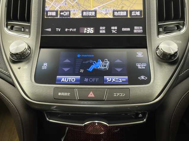 トヨタ クラウン ロイヤル ロイヤルサルーン i－Four 栃木県 2016(平28)年 3万km ブラック ワンオーナー/4WD/純正SDナビ/・CD/DVD/BD/BT/AUX/フルセグTV/バックカメラ/社外AW付冬タイヤ車載/プリクラッシュセーフティシステム/レーダークルーズコントロール/レーンキープアシスト/前席パワーシート/ビルトインETC/LEDヘッドライト/オートマチックハイビーム/フォグランプ/革巻きステアリング/ステアリングスイッチ/純正フロアマット/純正16インチAW/プッシュスタート/スマートキー×２/取扱説明書/保証書