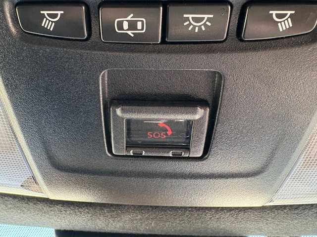 トヨタ カローラツーリング ハイブリッド ダブルバイビー 大阪府 2021(令3)年 4.4万km ブラックマイカ 純正9型ディスプレイオーディオナビ/バックカメラ/フルセグ/ブラインドスポットモニター/トヨタセーフティセンス/シートヒーター/ステアリングヒーター/ハーフレザーシート/純正アルミホイール/ビルトインETC/LEDヘッドライト/プッシュスタート/スマートキー