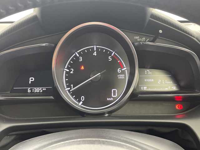 マツダ デミオ XD ツーリング 愛知県 2017(平29)年 6.2万km スノーフレイクホワイトパールマイカ 純正マツダコネクトナビ・フルセグTV/CD・DVD・Bluetooth再生/バックカメラ/純正LEDヘッドライト/ブラインドスポットモニター/ヘッドアップディスプレイ/ドライブレコーダー/社外１７インチAW/ローダウン/Greddyマフラー/セーフティパッケージ