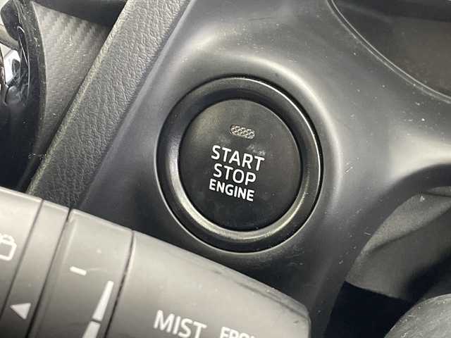 マツダ デミオ XD ツーリング 愛知県 2017(平29)年 6.2万km スノーフレイクホワイトパールマイカ 純正マツダコネクトナビ・フルセグTV/CD・DVD・Bluetooth再生/バックカメラ/純正LEDヘッドライト/ブラインドスポットモニター/ヘッドアップディスプレイ/ドライブレコーダー/社外１７インチAW/ローダウン/Greddyマフラー/セーフティパッケージ