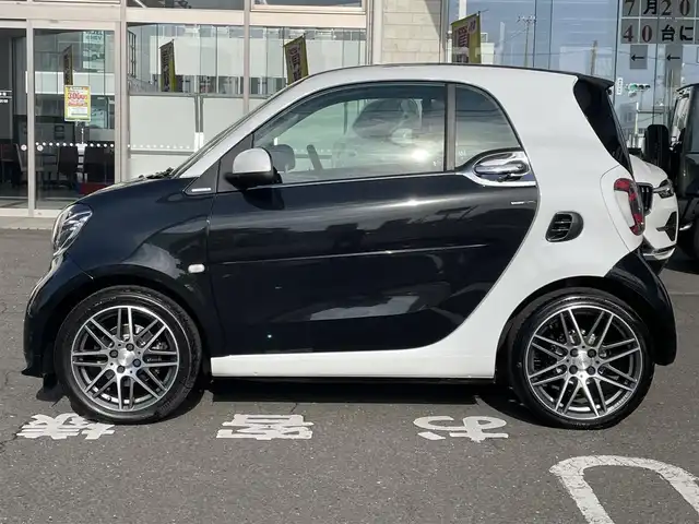 スマート ＭＣＣ スマート フォーツークーペBRABUSエクスクルーシブリミテッド 青森県 2018(平30)年 3.6万km 黒 ガラスルーフ/ＪＢＬサウンド/黒革シート/ディスプレイオーディオ/フルセグＴＶ/バックカメラ/ＥＴＣ２．０/コーナーセンサー/シートヒーター