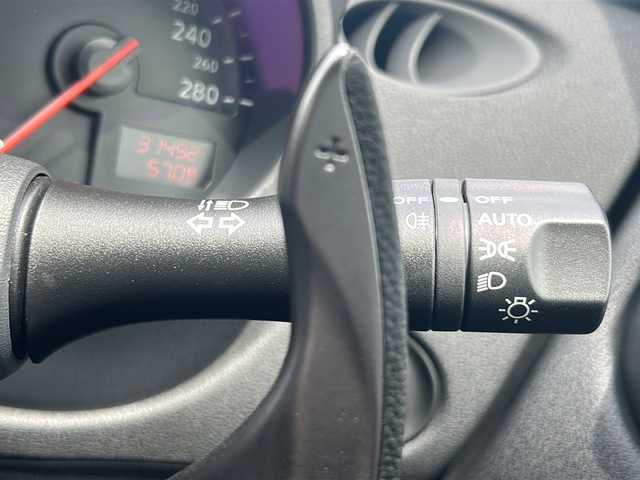 日産 フェアレディ Ｚ ニスモ 富山県 2017(平29)年 3.2万km ダイヤモンドブラック 純正HDDナビ/BOSEサウンド/Bluetooth/CD/AUX/DVD/ビルトインETC/バックカメラ/ハーフレザー/横滑り防止装置/純正アルミホイール/純正フロアマット/スペアキー/オートライト/プッシュスタート/取扱説明書/記録簿