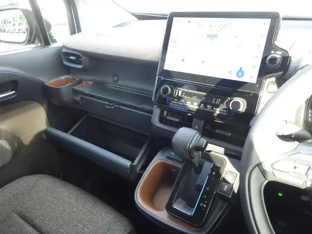 トヨタ シエンタ Z 千葉県 2023(令5)年 4.8万km ホワイトパールクリスタルシャイン Toyota Safety Sense/・プリクラッシュセーフティ/・レーンディパーチャーアラート/・オートハイビーム/・レーダークルーズコントロール/・ブラインドスポットモニター/モデリスタエアロ/両側パワースライドドア/純正コネクティッドナビ/地デジTV/【Bluetooth接続】/パノラミックビューモニター/ドライブレコーダー/革巻きステアリング/ステアリングスイッチ/ETC/LEDヘッドライト/ウインカーミラー/クリアランスソナー/社外15インチアルミホイル/サイド/カーテンエアバッグ/スマートキー