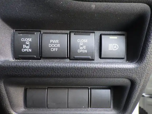 トヨタ シエンタ Z 千葉県 2023(令5)年 4.8万km ホワイトパールクリスタルシャイン Toyota Safety Sense/・プリクラッシュセーフティ/・レーンディパーチャーアラート/・オートハイビーム/・レーダークルーズコントロール/・ブラインドスポットモニター/モデリスタエアロ/両側パワースライドドア/純正コネクティッドナビ/地デジTV/【Bluetooth接続】/パノラミックビューモニター/ドライブレコーダー/革巻きステアリング/ステアリングスイッチ/ETC/LEDヘッドライト/ウインカーミラー/クリアランスソナー/社外15インチアルミホイル/サイド/カーテンエアバッグ/スマートキー