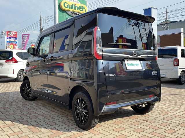 日産 ルークス ハイウェイスター X 鳥取県 2020(令2)年 3.7万km ブラック ワンオーナー/純正SDナビ（MM319D-L）/　【フルセグ/CD/DVD/BT/SD】/前席シートヒーター/ステアリングスイッチ/バックカメラ/全周囲カメラ/左側パワースライドドア/アイドリングストップ/ヘッドライトレベライザー/LEDヘッドライト（AUTO機能付き）/　・フォグランプ/プッシュスタート/コーナーセンサー/純正フロアマット/純正ドアバイザー/衝突軽減システム/盗難防止装置/新車保証書/取扱説明書/スペアキー有