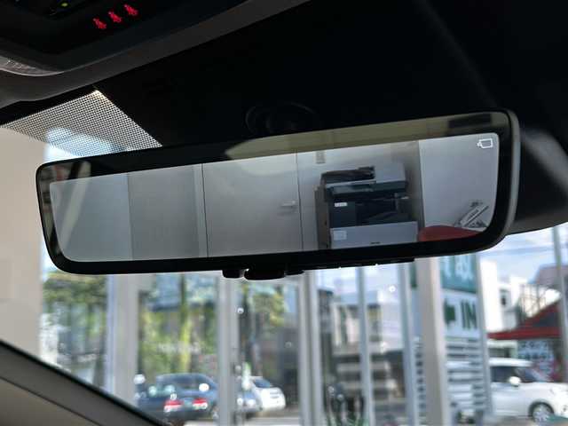 トヨタ プリウス Z 岐阜県 2024(令6)年 1.2万km アティチュードブラックマイカ ワンオーナー/12.3インチディスプレイ（コネクティッドナビ対応）/フルセグTV/Bluetooth/全周囲カメラ/デジタルインナーミラー/レーダークルーズコントロール/前席シートヒーター/前席ベンチレーション/パノラマルーフ/パワーバックドア/ステアリングヒーター/オートマチックハイビーム/車線逸脱警報/ビルトインETC/プラグインHV/保証書