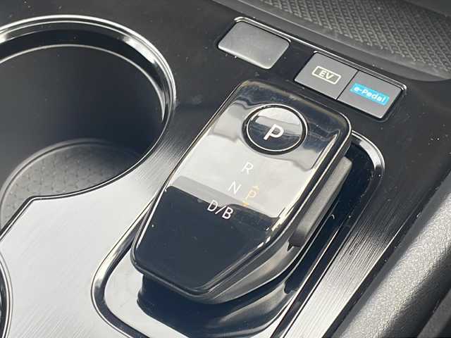 日産 エクストレイル X 千葉県 2023(令5)年 3.6万km ブリリアントホワイトパール ナビＭＭ２２２Ｄ－Ｌ　バックカメラ　プロパイロット　シートヒーター　フルセグ　ＢＴ　ＨＤＭＩ　ＥＴＣ　ＵＳＢ　バーチャルコックピット　電動リアドア　ソナー　ＬＥＤライト　オートライト　１８インチＡＷ