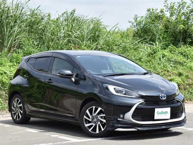 トヨタ アクア Z 福岡県 2021(令3)年 4.1万km ブラックマイカ 純正ディスプレイオーディ/スマートキー/プッシュスタート/パノラマビューカメラ/トヨタセーフティセンス/　・PCS（プリクラッシュセーフティ）/　・LTA（レーントレーシングアシスト）/　・AHB（オートマチックハイビーム）/　・RSA（ロードサインアシスト）/　・レーダークルーズコントロール/　・先行車発進告知機能/ブラインドスポットモニター/運転席パワーシート/純正LEDヘッドライト/純正16インチアルミ/革巻きステアリング/ステアリングスイッチ/モデリスタF/S/Rエアロ/ステアリングヒーター/電動格納ミラー/ETC2．0/保証書/取扱説明書