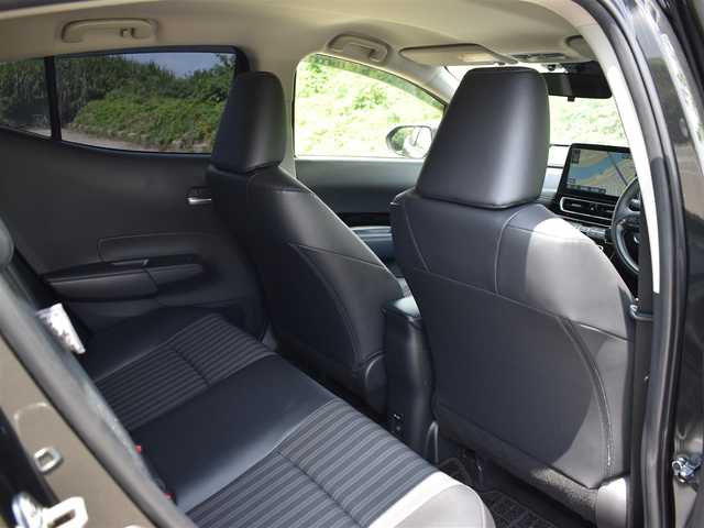 トヨタ アクア Z 福岡県 2021(令3)年 4.1万km ブラックマイカ 純正ディスプレイオーディ/スマートキー/プッシュスタート/パノラマビューカメラ/トヨタセーフティセンス/　・PCS（プリクラッシュセーフティ）/　・LTA（レーントレーシングアシスト）/　・AHB（オートマチックハイビーム）/　・RSA（ロードサインアシスト）/　・レーダークルーズコントロール/　・先行車発進告知機能/ブラインドスポットモニター/運転席パワーシート/純正LEDヘッドライト/純正16インチアルミ/革巻きステアリング/ステアリングスイッチ/モデリスタF/S/Rエアロ/ステアリングヒーター/電動格納ミラー/ETC2．0/保証書/取扱説明書