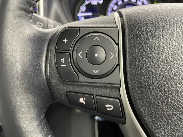 トヨタ エスクァイア ハイブリッド Gi プレミアムパッケージ ブラックテーラード 埼玉県 2019(令1)年 5.9万km ブラック アルパイン11インチナビ/フルセグテレビ/CD/DVD/BT/HDMI/バックカメラ/ETC/アルパイン11インチフリップダウン/クルーズコントロール/トヨタセーフティセンス/プリクラッシュセーフティー/LEDライト/LEDフォグ/オートハイビーム/クリアランスソナー/ハーフレザーシート/シートヒーター（F/R）/ステアリングリモコン/ウッドコンビステアリング